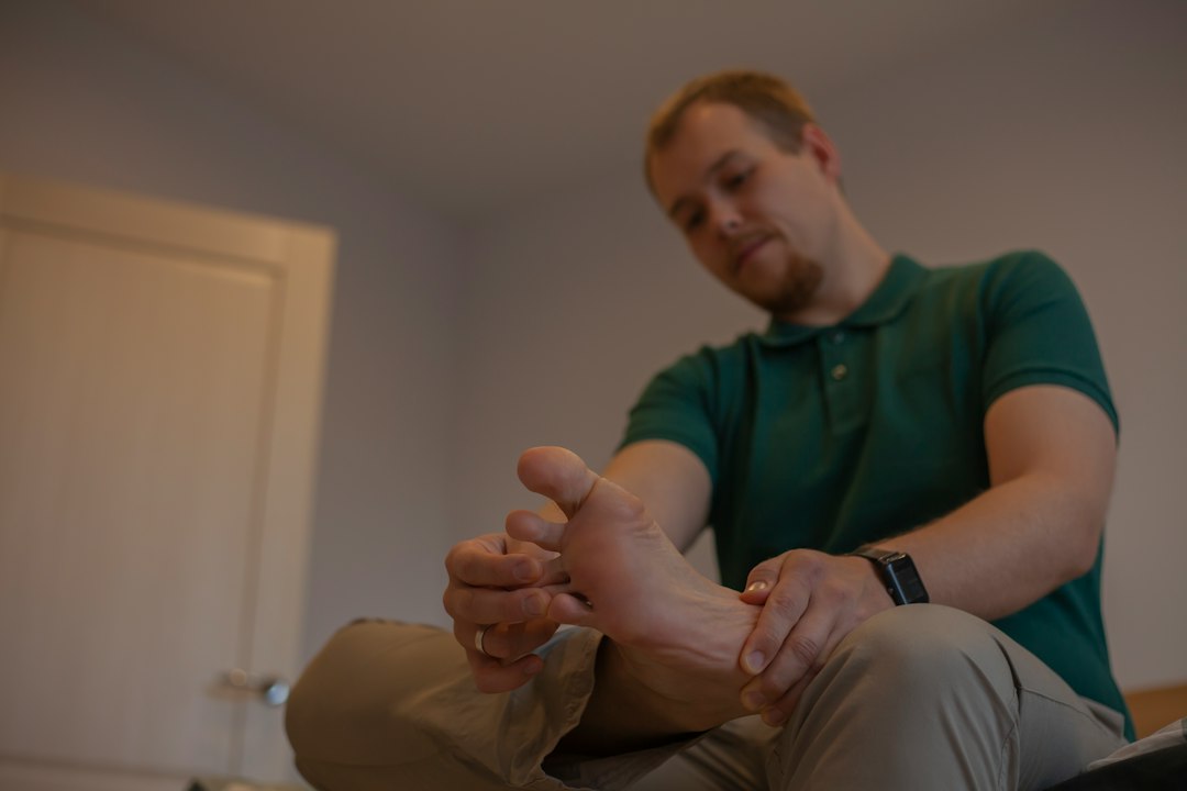 Burning Feet Syndrome at Night: Causes, Relief Methods, and When to See a Doctor